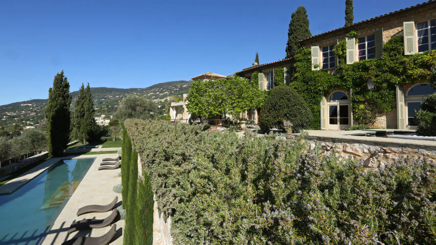 Bastide Provencale garden plateau and swimming pool