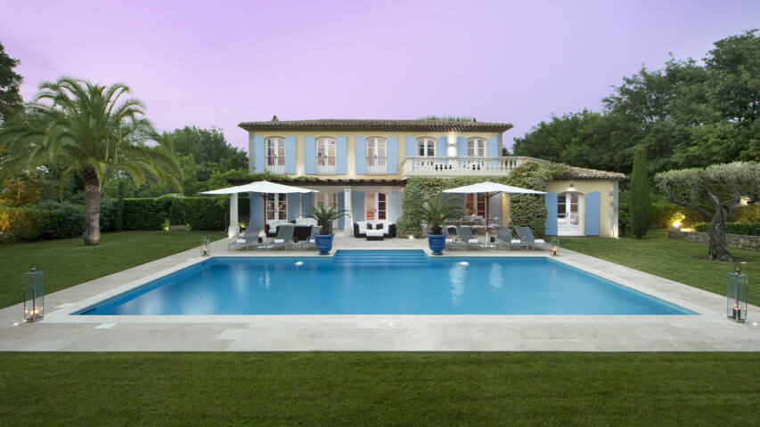 Saint Tropez Villa with blue shutters and swimming pool