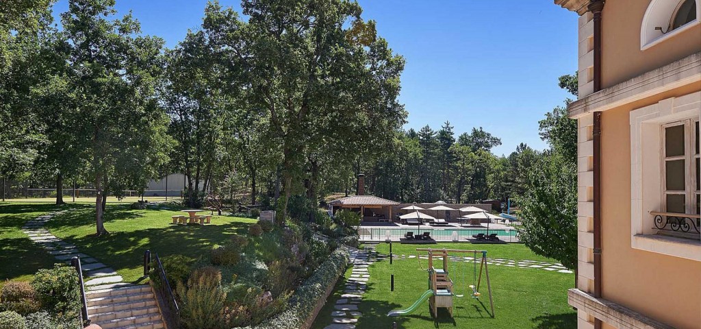 Ultra luxurious estate in Fayence garden with playground